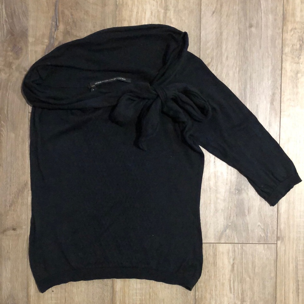 CANTIERE DONNA by JEY COLE MAN One Sleeve / Off Shoulder Black Sweater